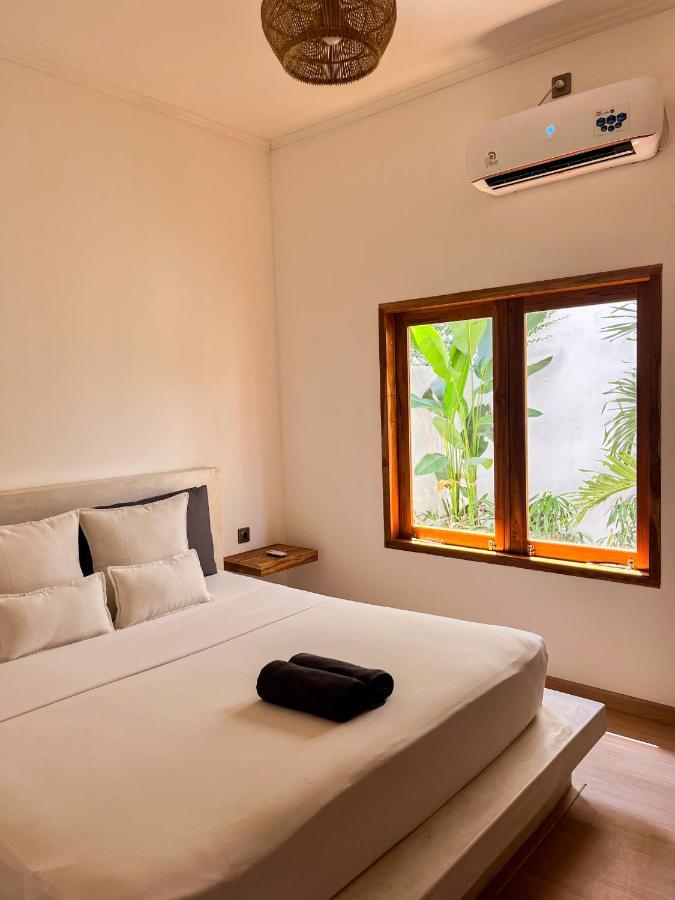 Las Flores Lombok Kuta  Exteriör bild
